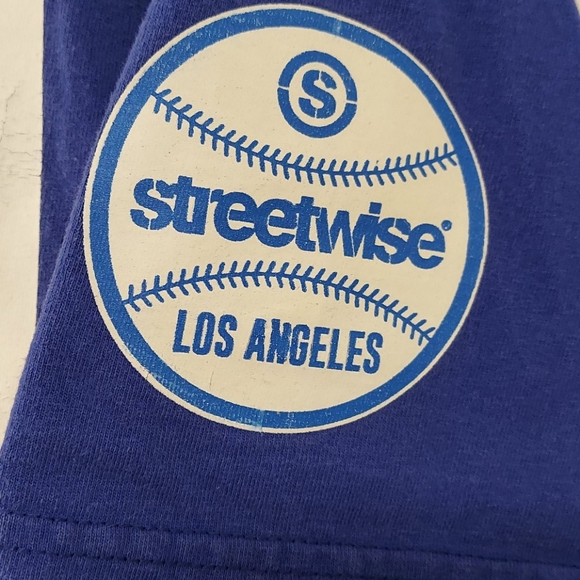 Streetwise T-Shirt - Picture 3 of 6